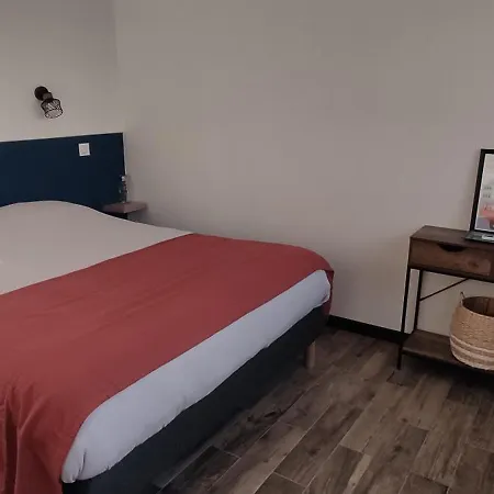 Maison Avec Vue Et Piscine 度假居